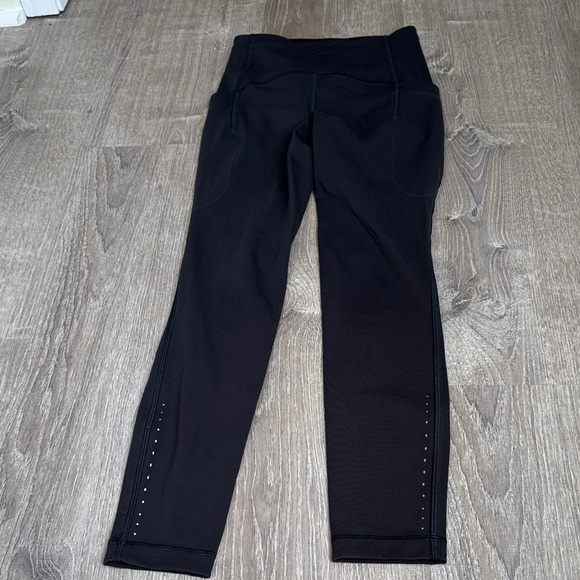 Lululemon Swift Speed High-Rise Tight Black size 2 - Picture 6 of 8